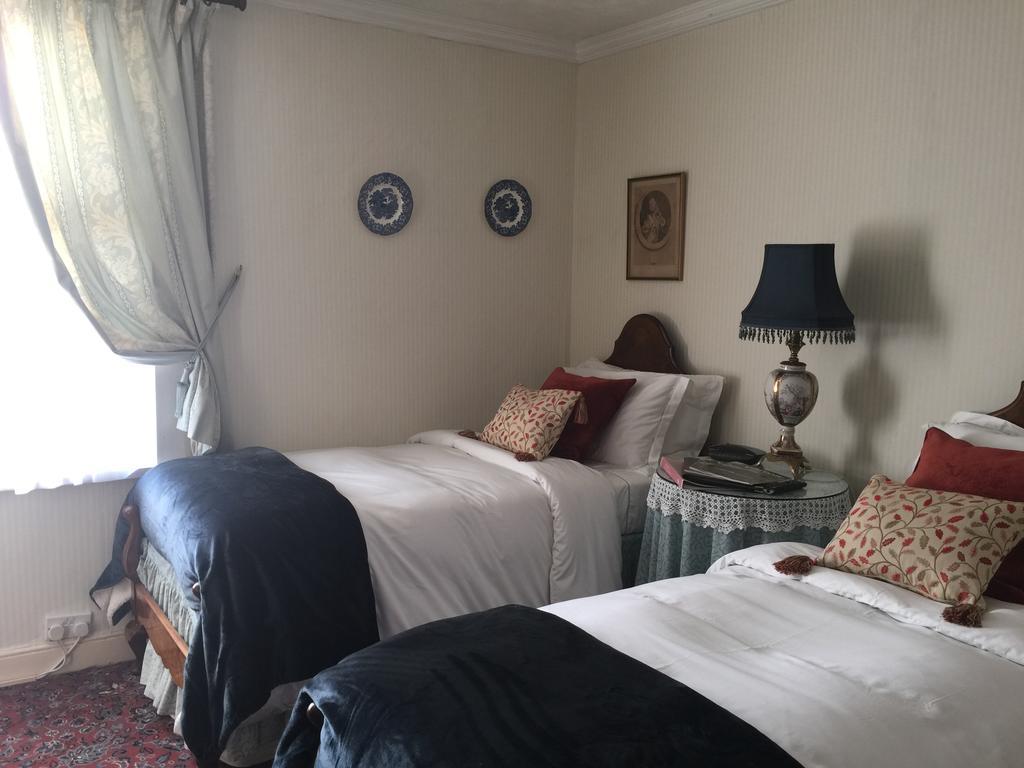 Bed & Breakfast Nottingham Lodge 4*