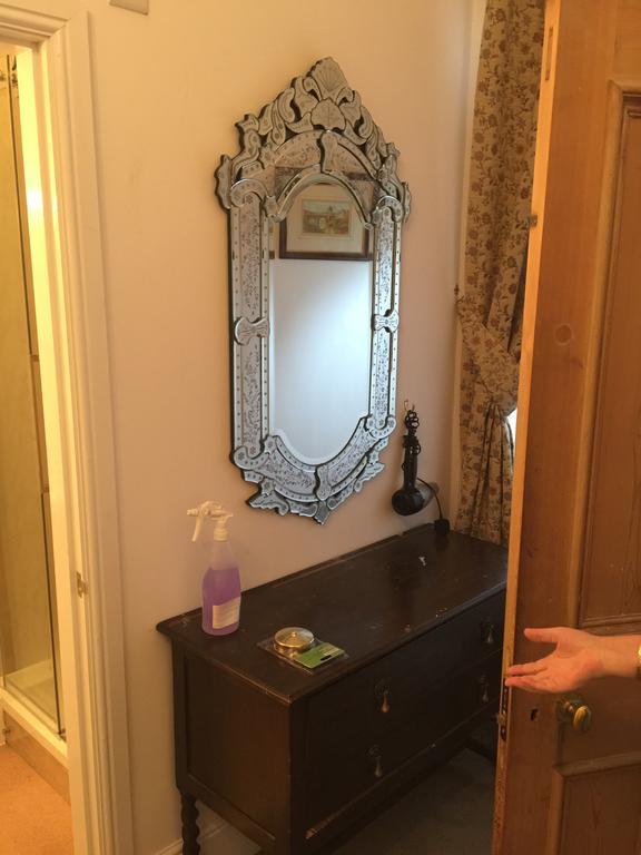 Bed & Breakfast Nottingham Lodge 4*