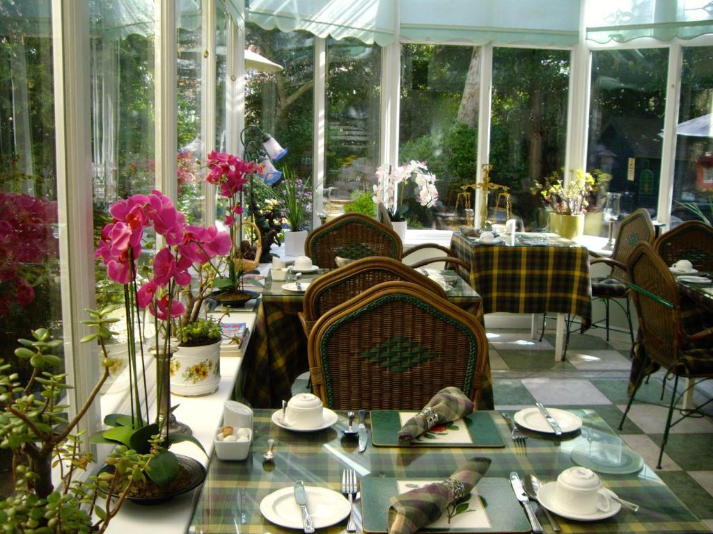 Nottingham Lodge Bed & Breakfast